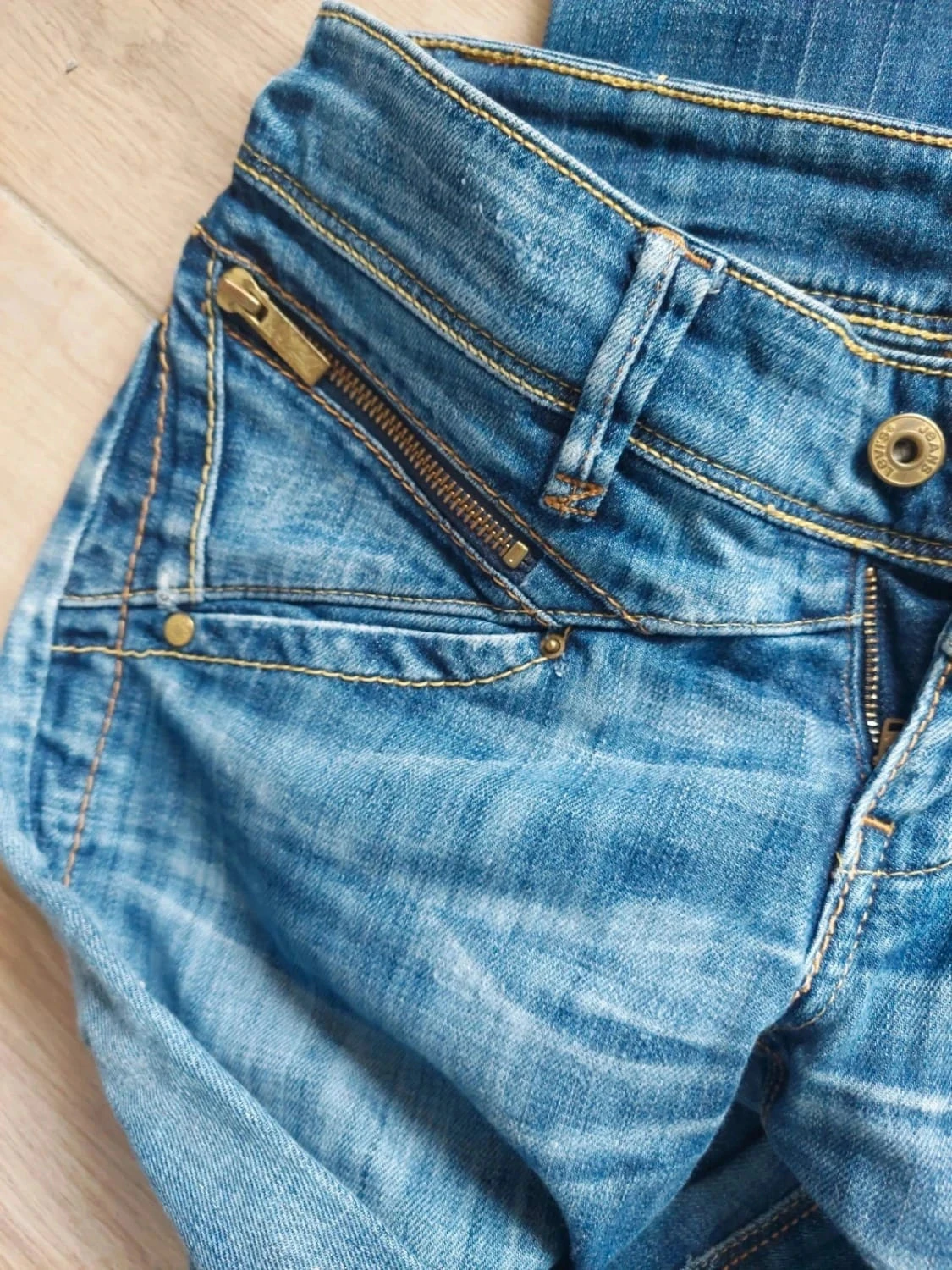 Calças Levis 2570 02570 28x34 – photo 9